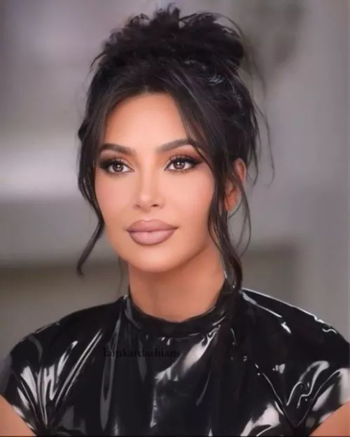 This hairstyle suits her face perfectly