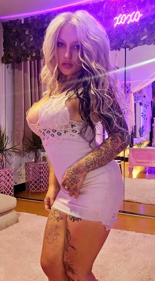 This tight dress looks so feminine