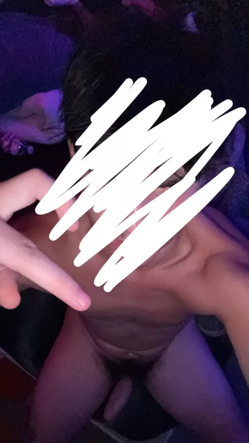 20m if any guys (Arab/turkish) with huge dicks want to show off how big they are add timm2022677