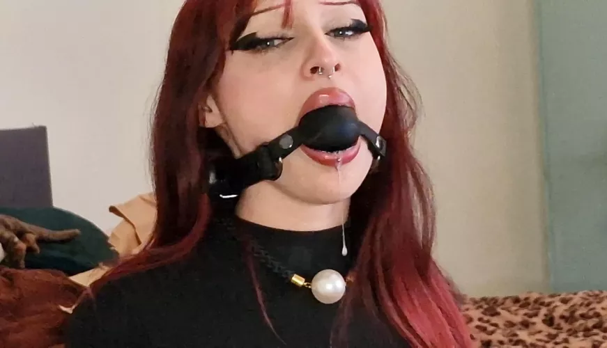 Actually in love with my new big ball gag 🖤 [F]