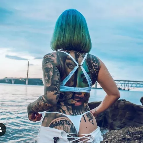 Be honest which hole does your cock want? ;)