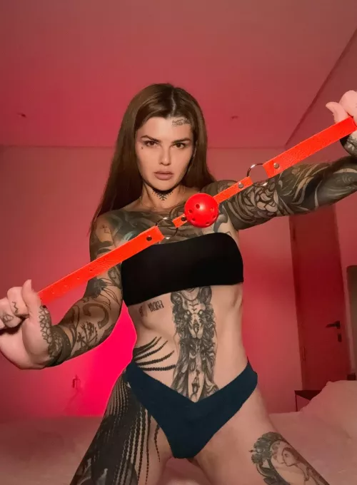 I enjoy hard sex, how about if you gag me and fuck me hard, I don't care which hole you use