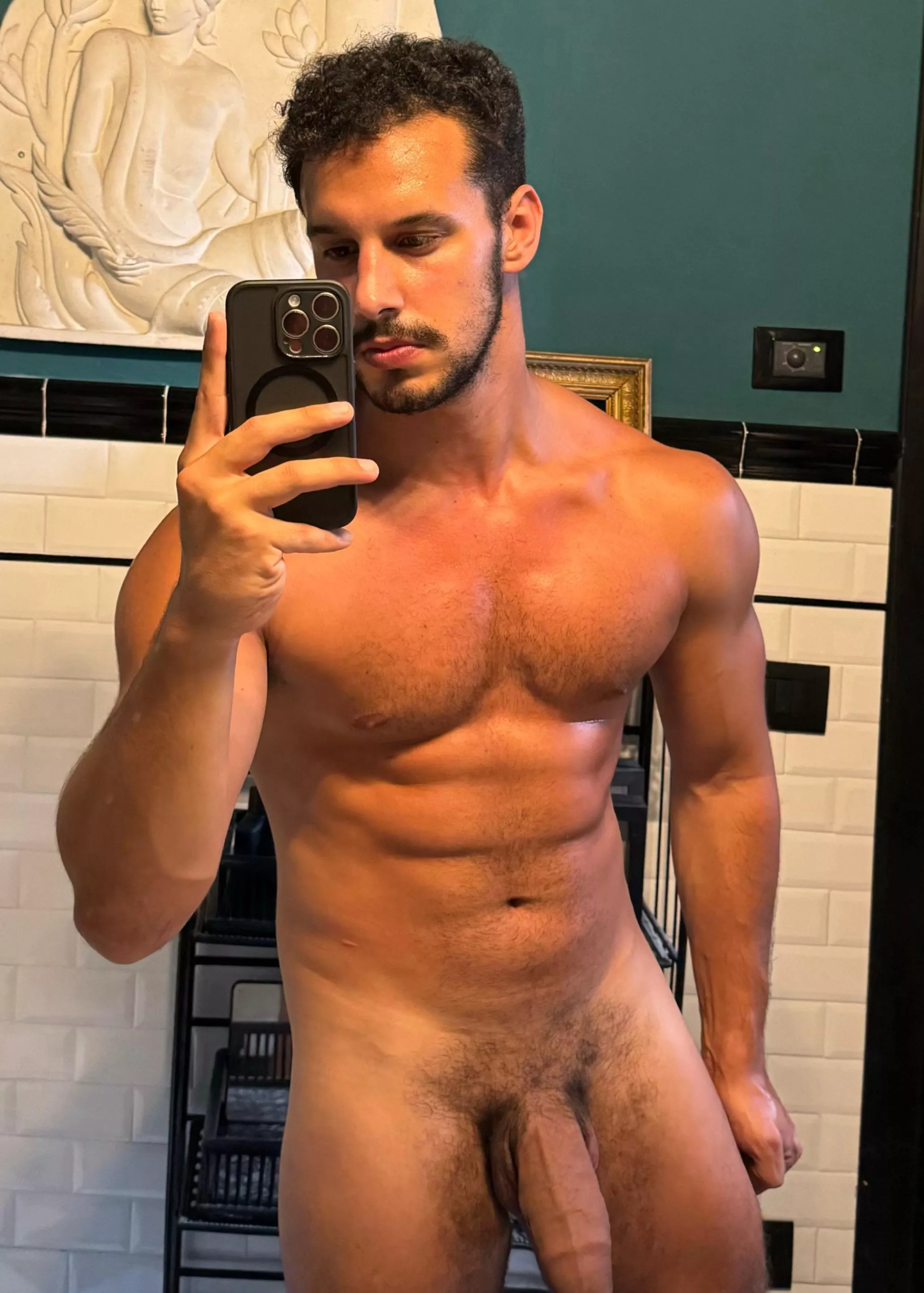 I'm sending a full cumvideo to whoever says ‘pls daddy’