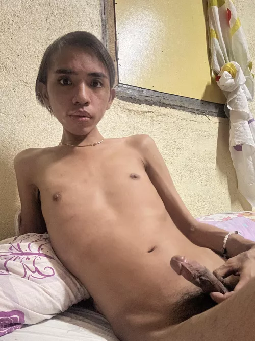 Play with my Filipina cock