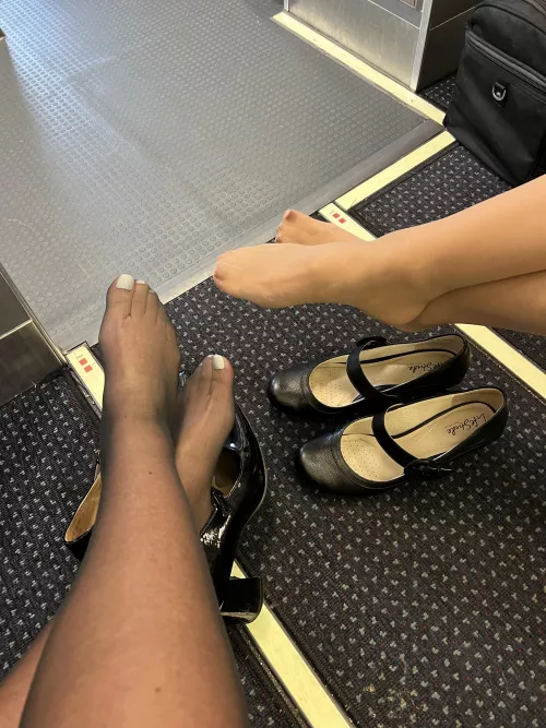 Which flight attendant do you want? 