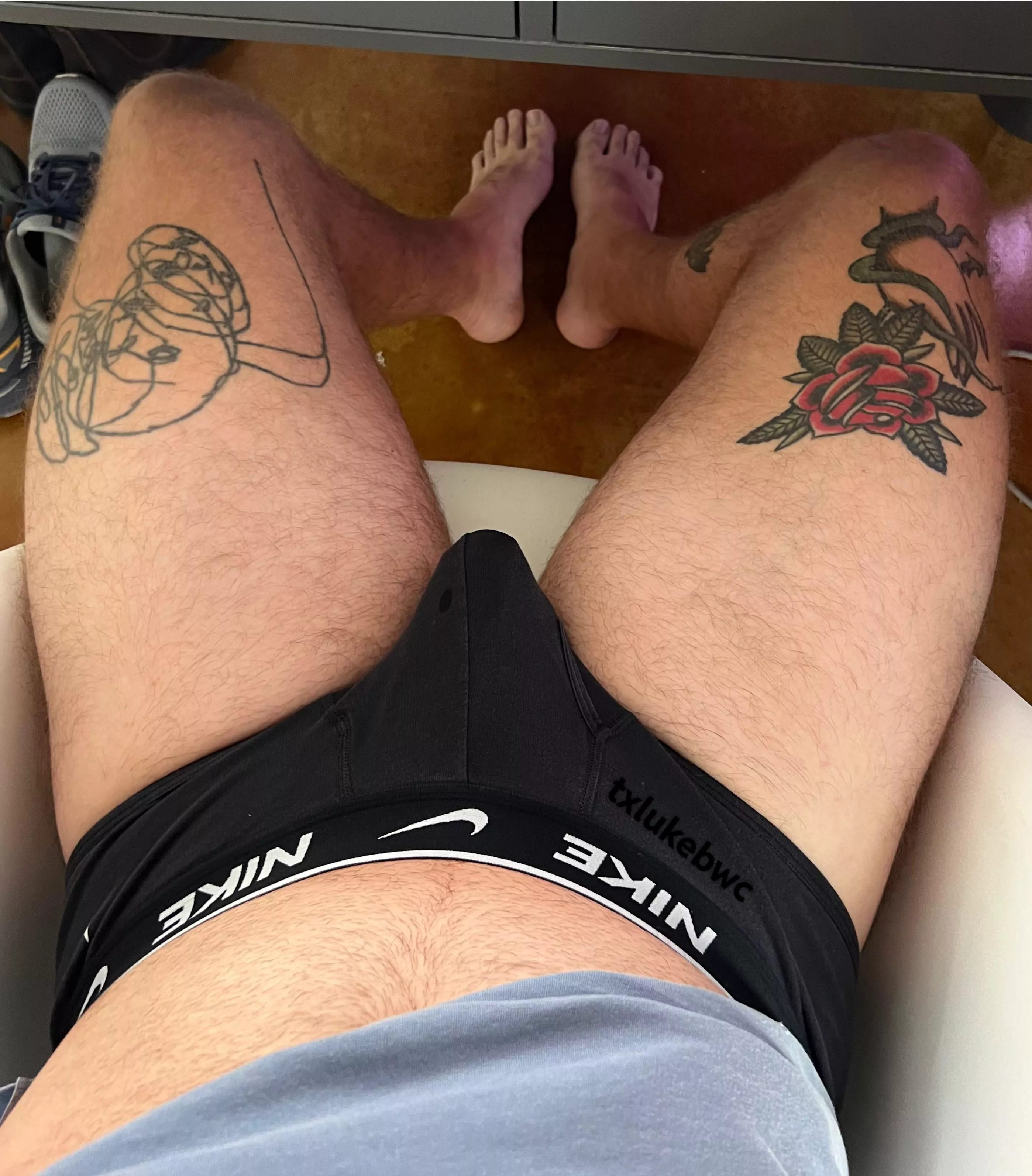 working from home 🙂‍↔️