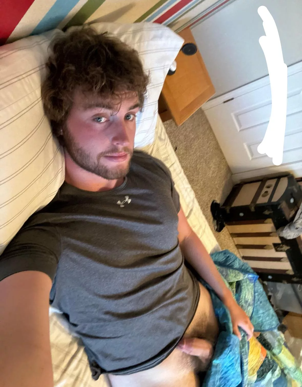 21m 6’7 very kinky college looking for kinky prvy guys who show face - snap is ianthet21 