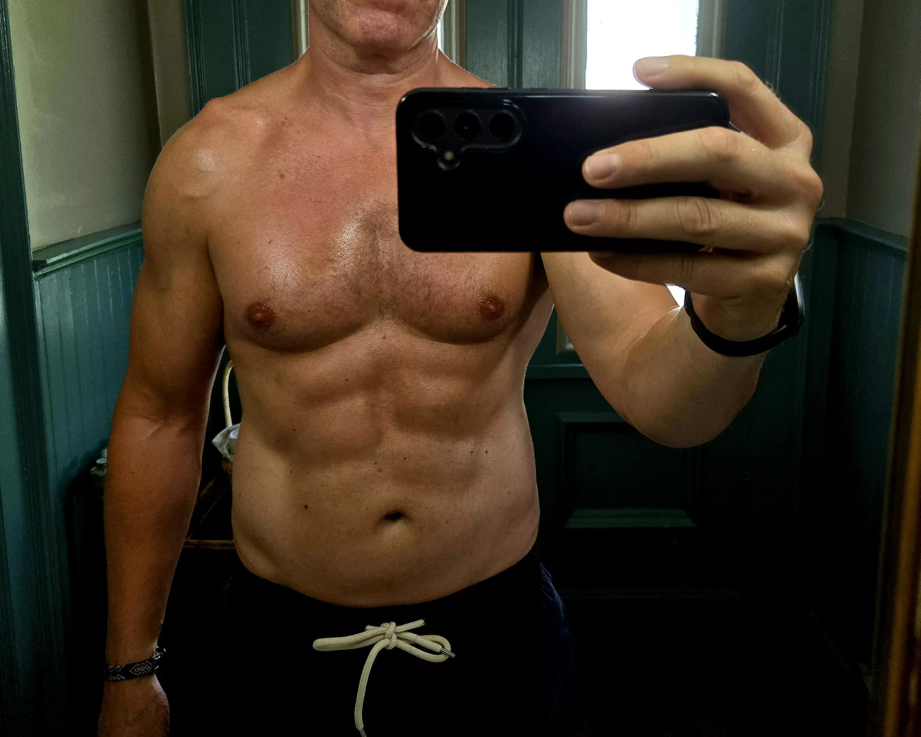 [48] If you saw this dilf on the beach would you say hi?