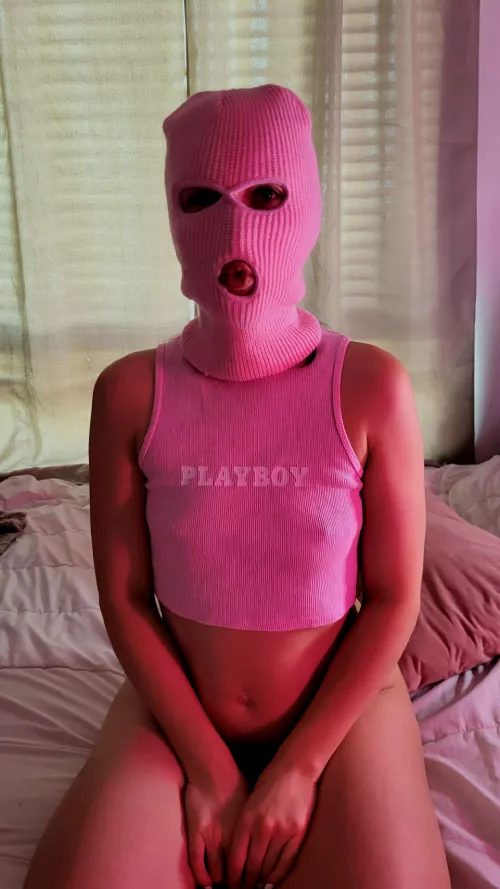 Eyes, mouth and pokies 