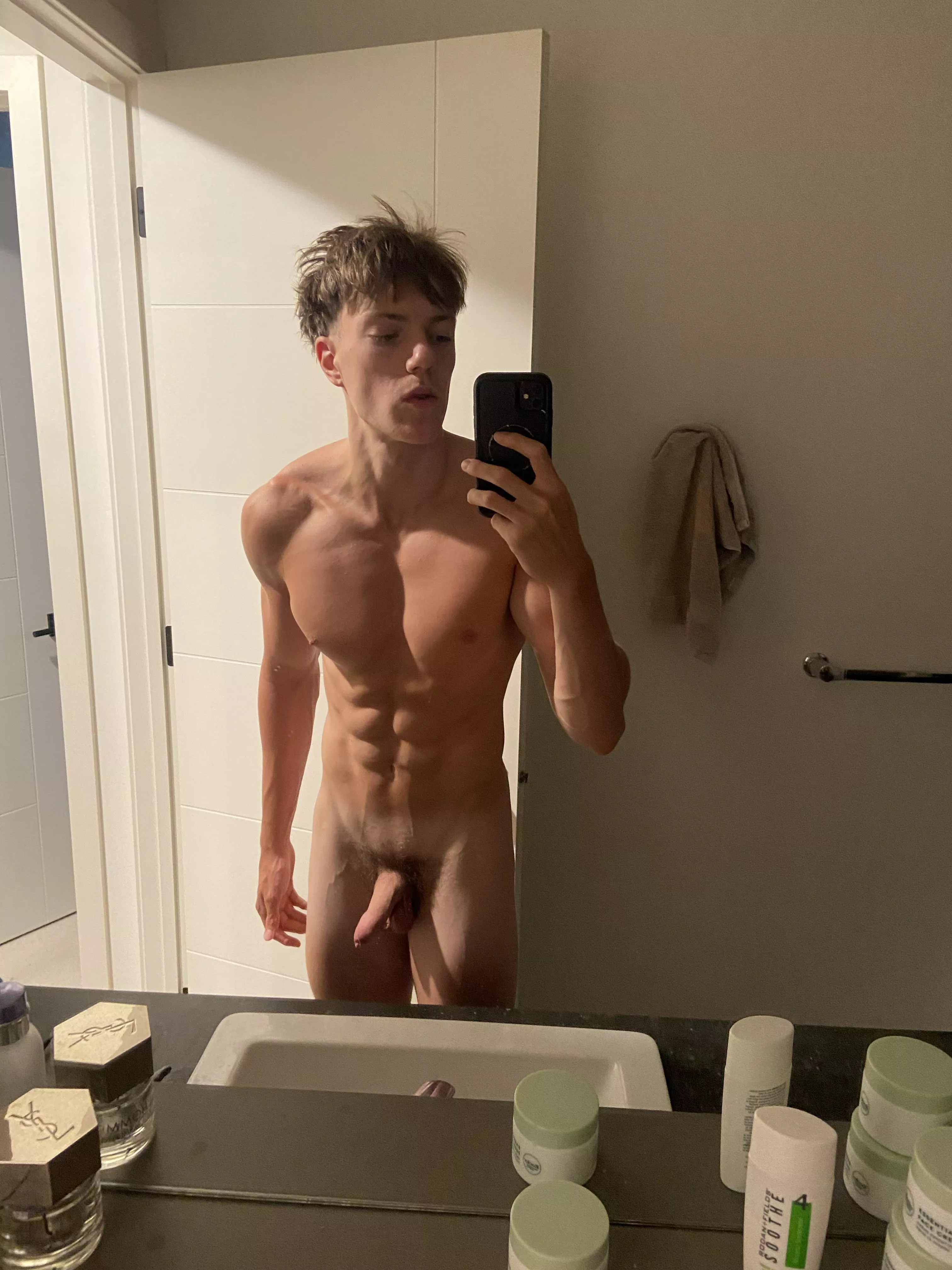 First time posting my face 🫣