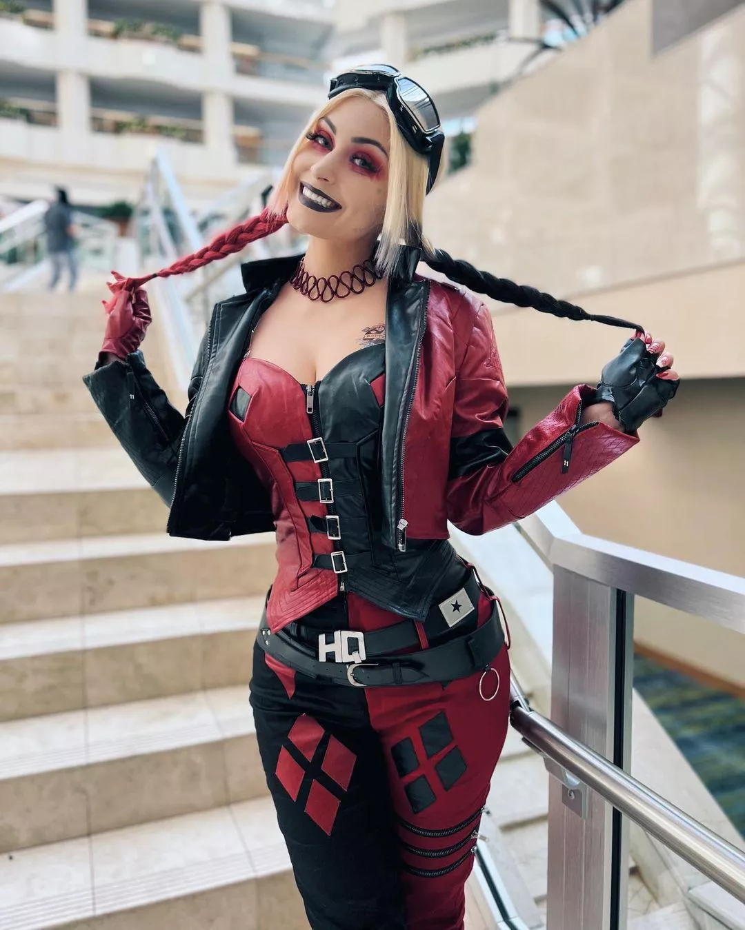 Harley Quinn (By cosplaykatx)