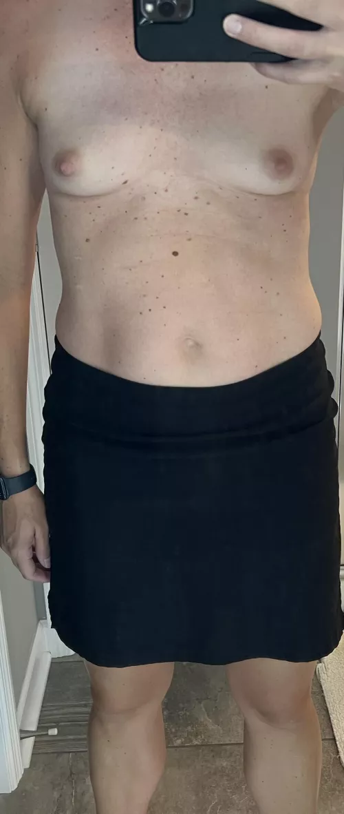 I made it without wearing a bra to work with these tiny tits..