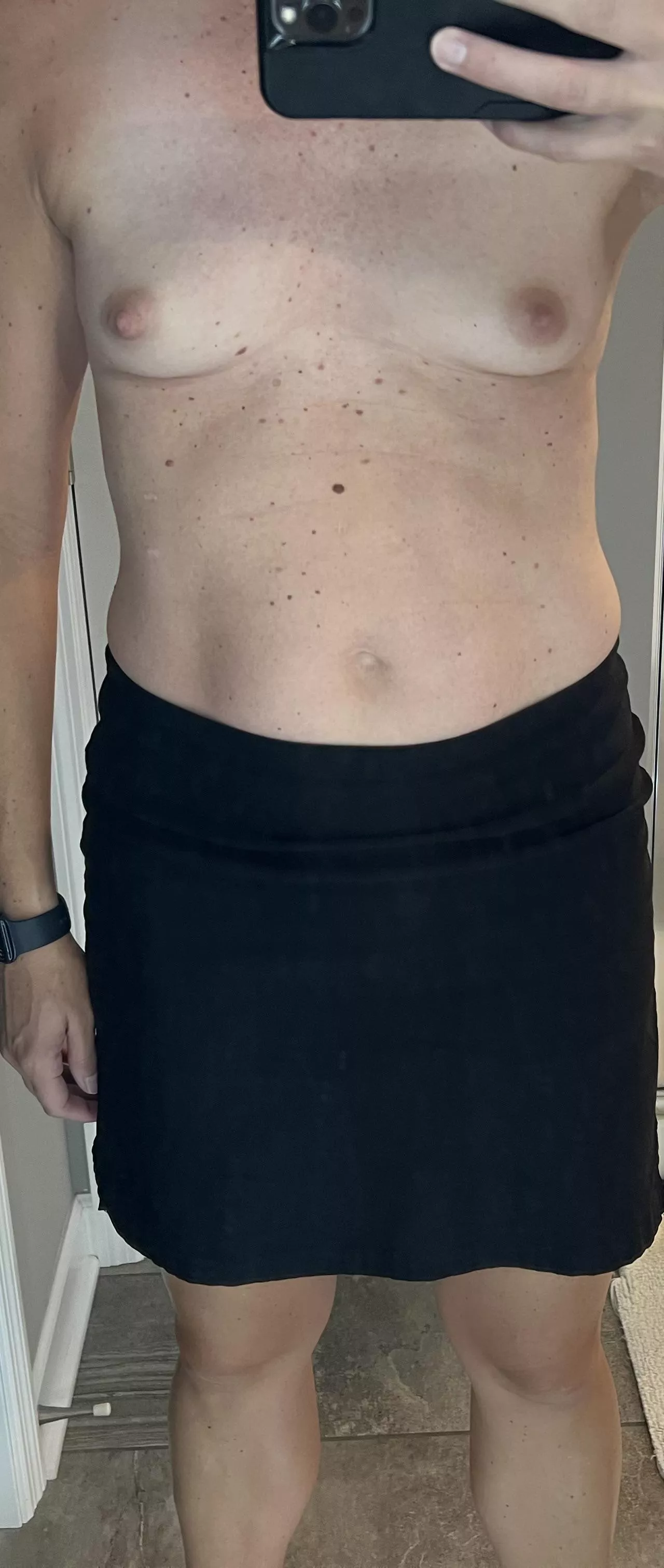 I made it without wearing a bra to work with these tiny tits..