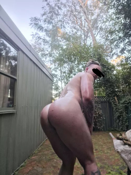 Just hit 500lbs for a triple for the first time yesterday, so today I'm celebrating by showing you all my behind! Hahah