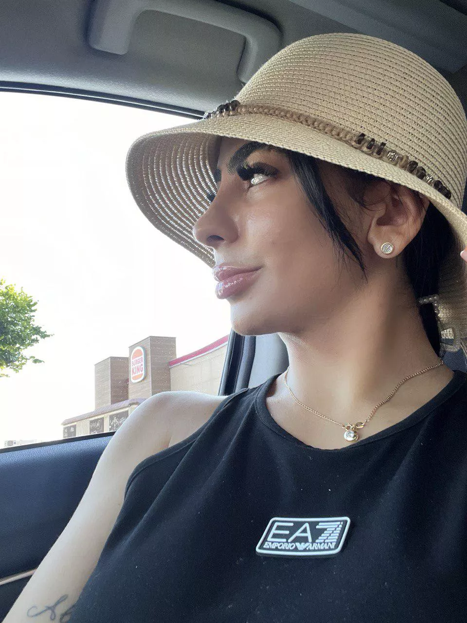 mommy and her sexy hat [F]