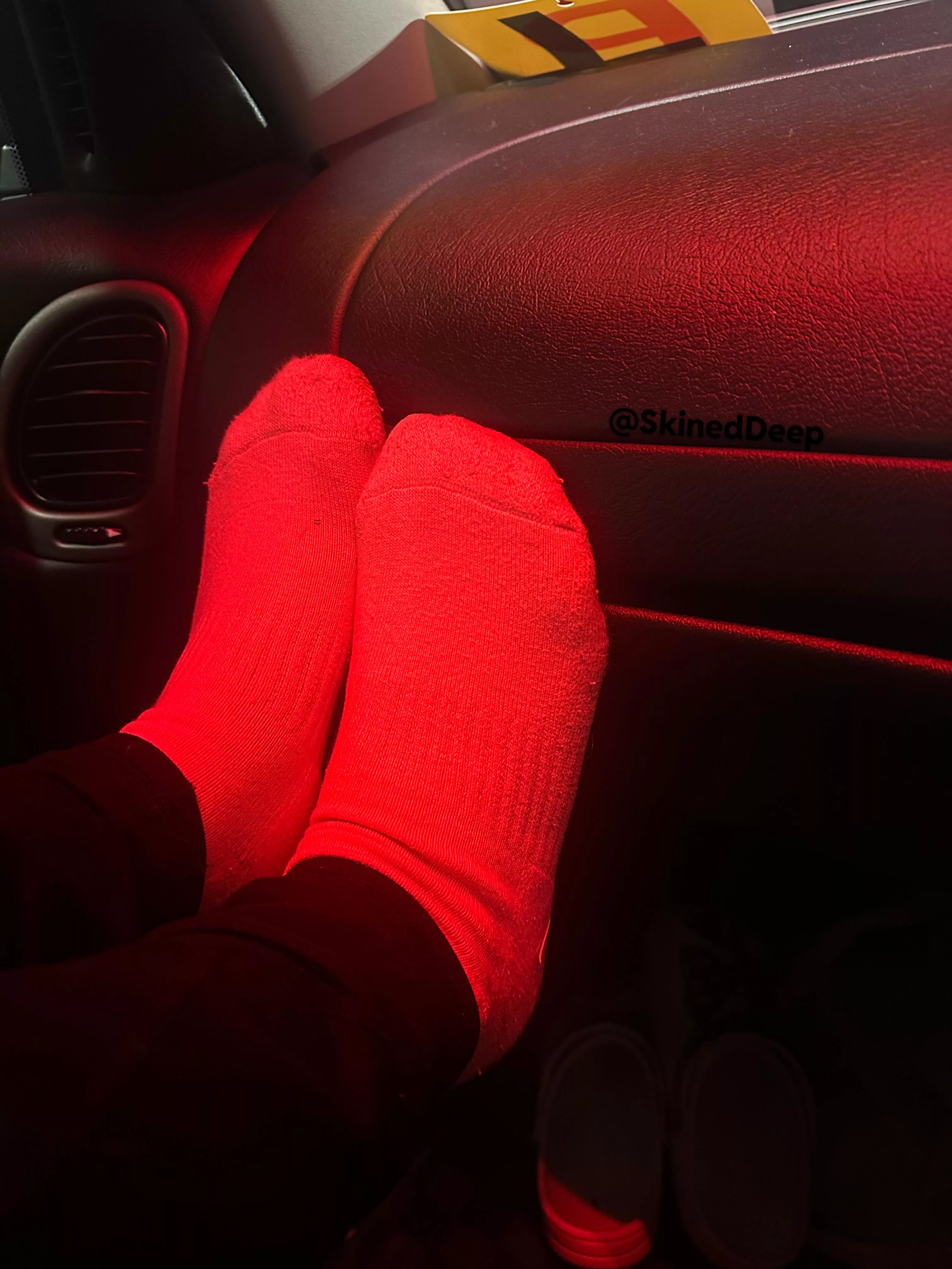 such a sweaty pair 😋