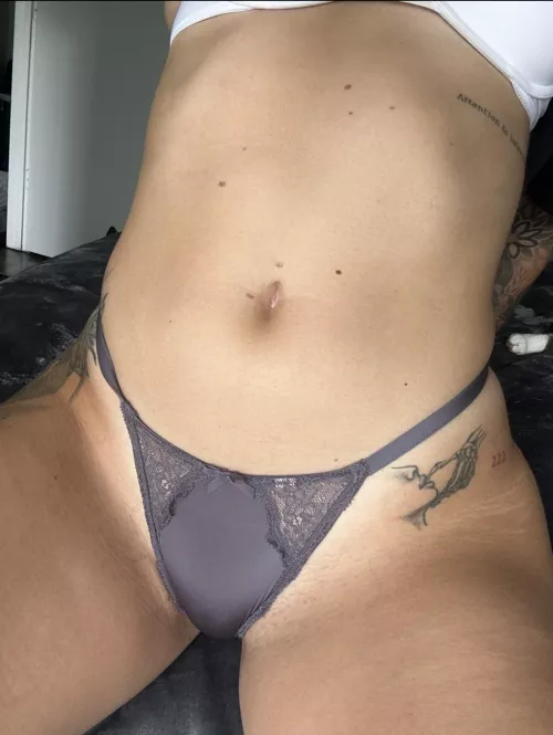 The front of the panties can be better than the back sometimes 🤤