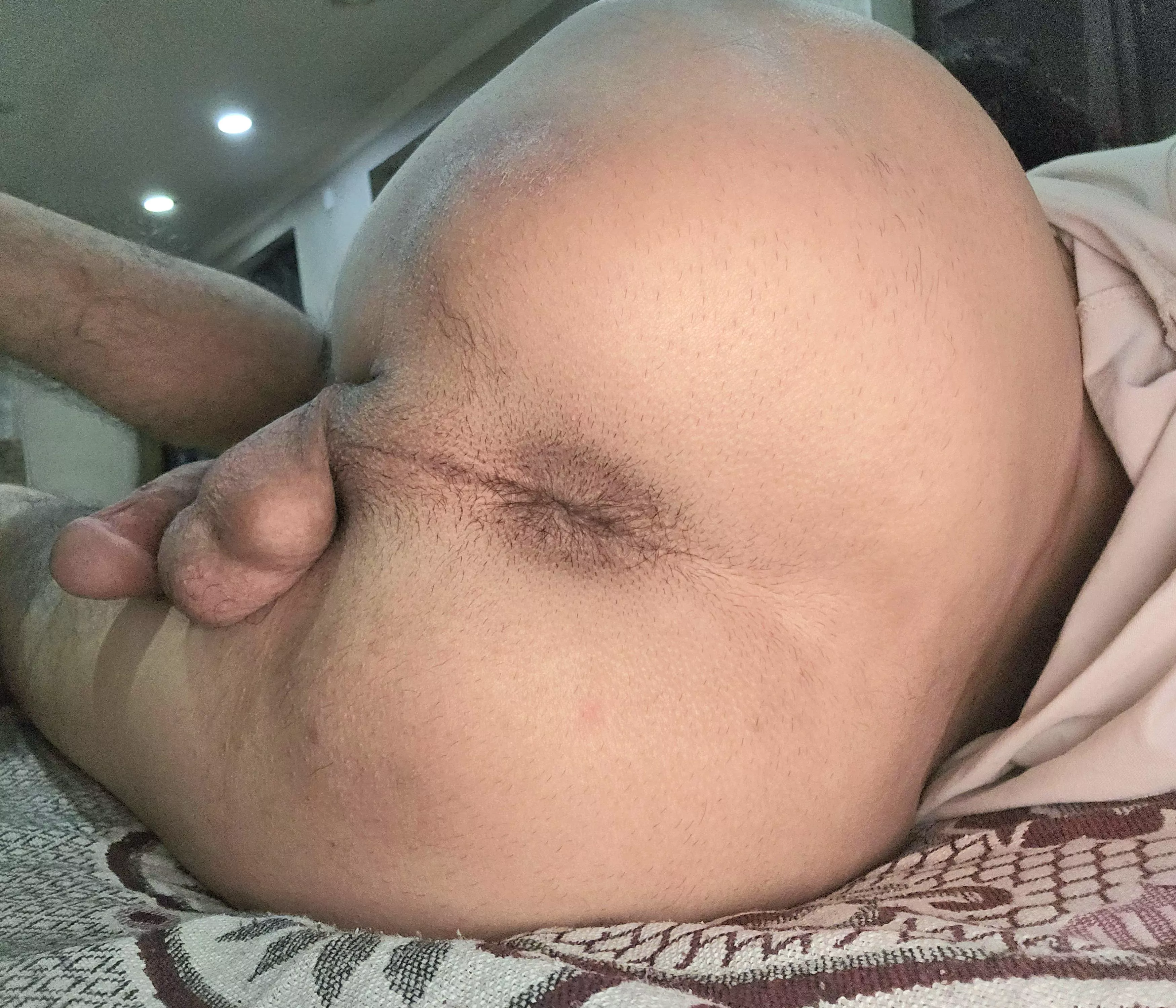 any volunteers to stretch a virgin hole?