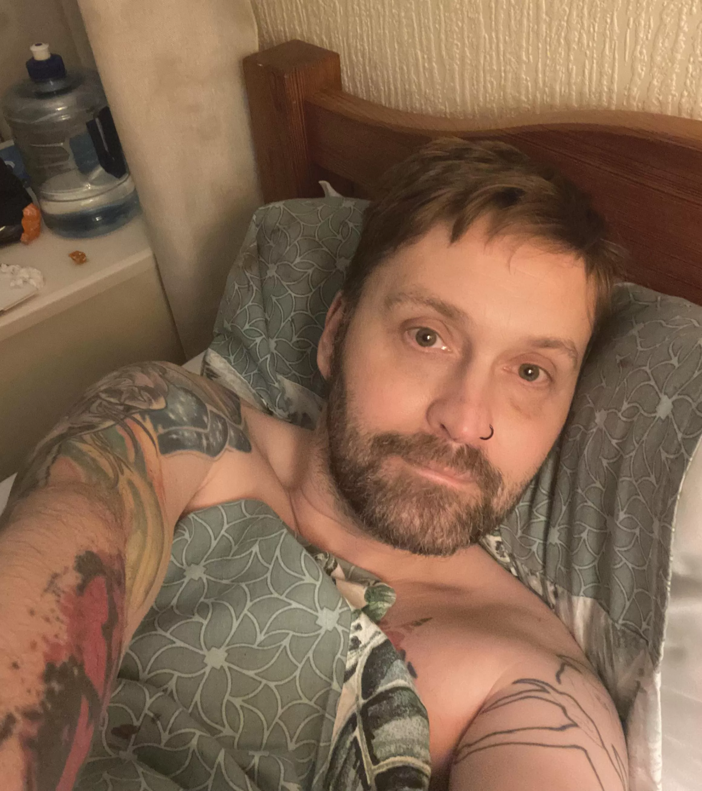 Can’t sleep won’t sleep 🇬🇧 😢 chat anyone?