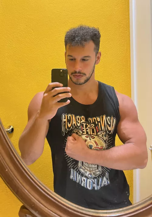 Do you like big guys? Ahah