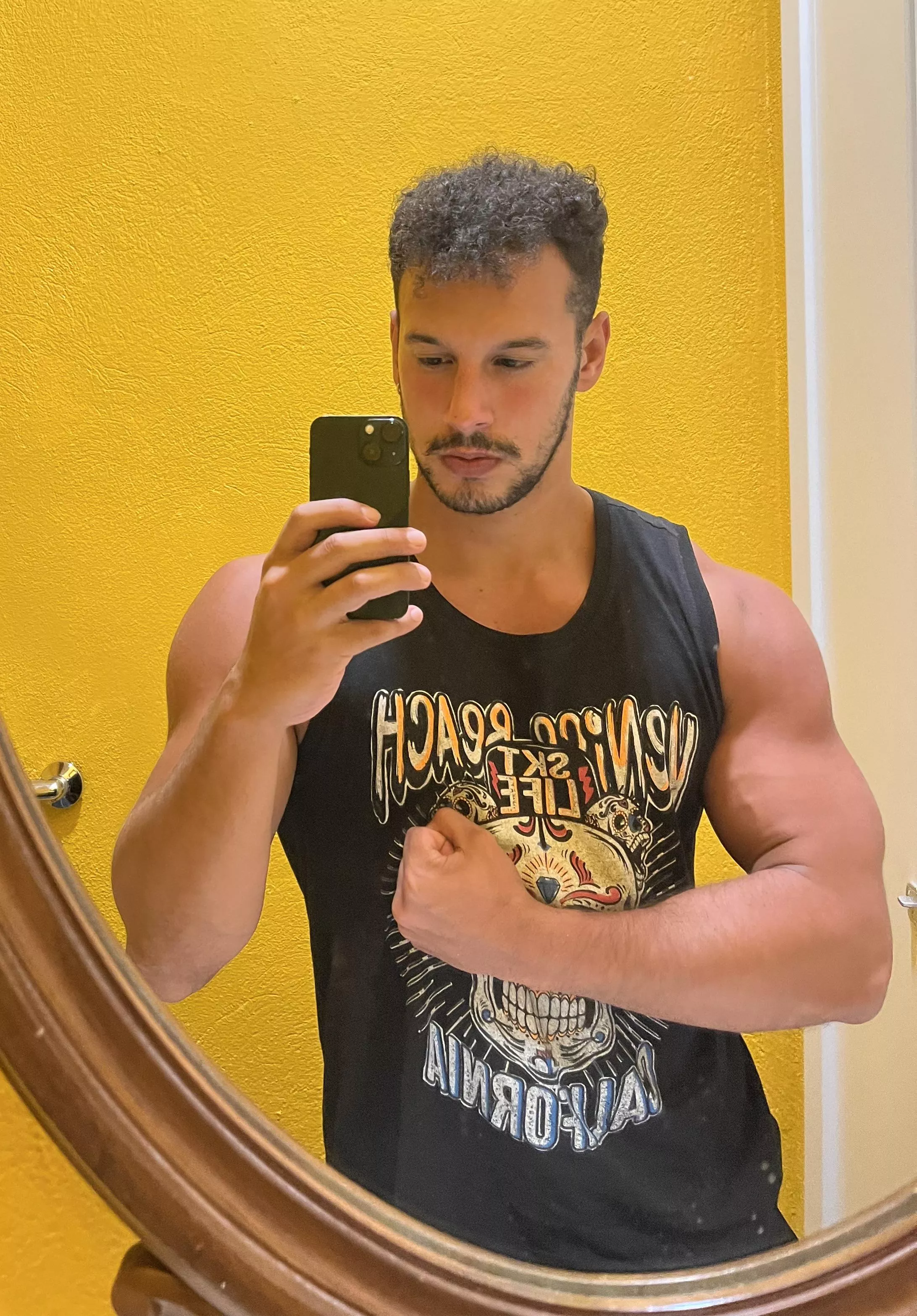 Do you like big guys? Ahah