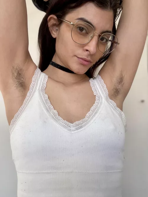 I love men who like hairy armpits like me