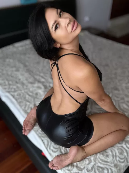 I think this dress looks really good on me