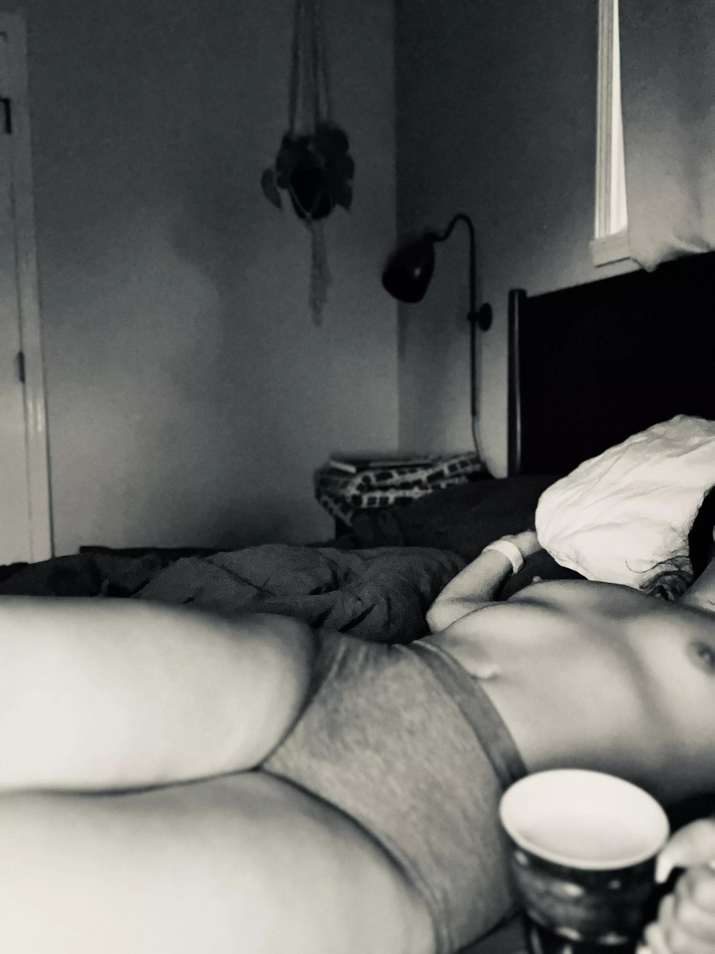 I want to stay in bed with you 