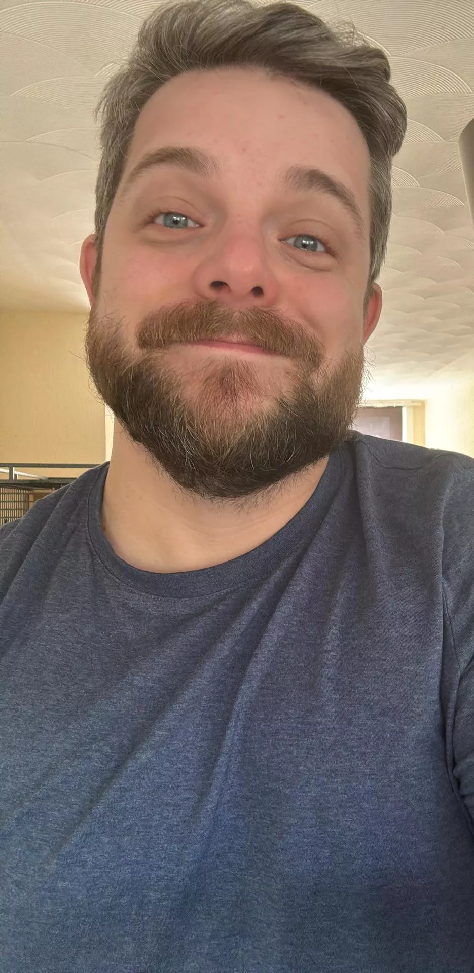 Last day of work before my holiday, can someone pack for me?