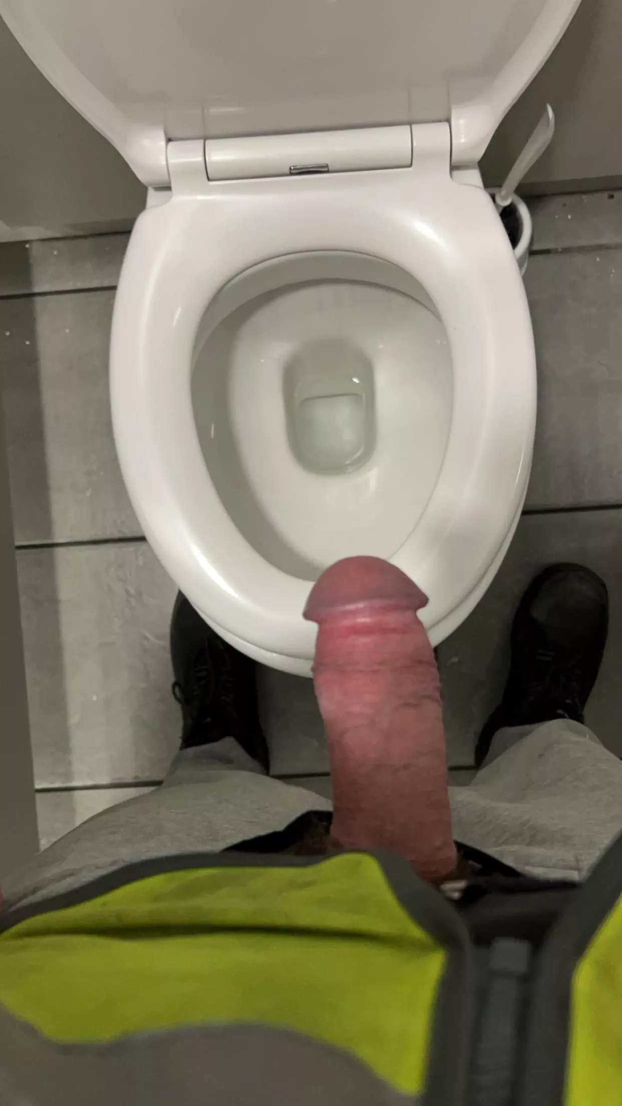 M 22 work restrooms 