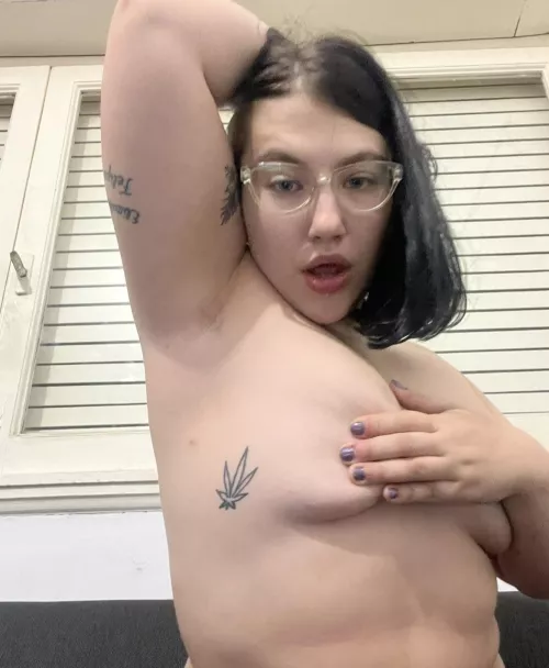 My beautiful and beautiful armpits?