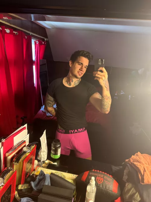 What would you do if i was taking pics of myself in the mirror like this right when you walk in 