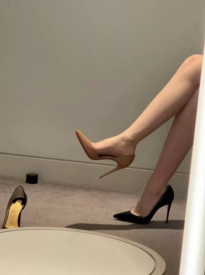 Which of these two pairs of shoes is suitable for the weekend?