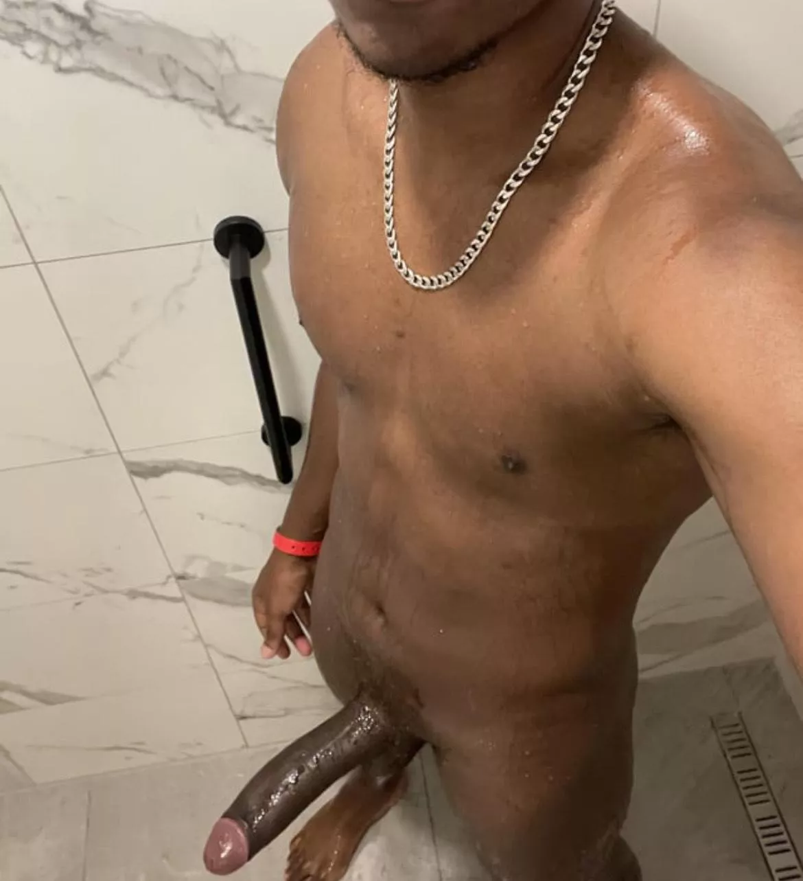 19usa college horny & high asf hmu bros @elijah_12349