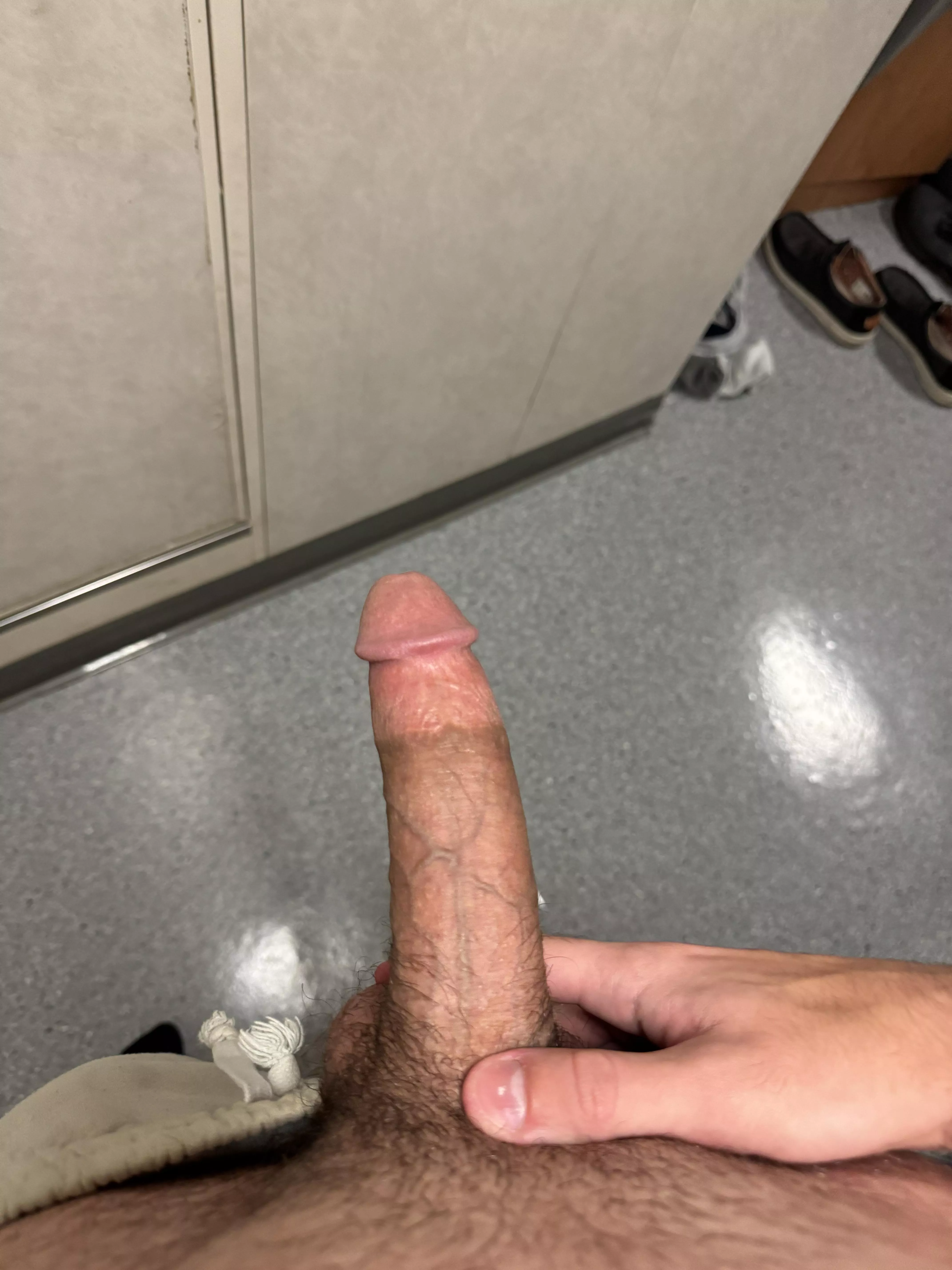 27M Baltimore/DMV looking for first hotwife/bull experience
