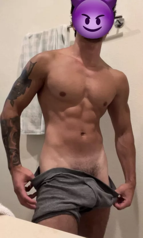 Check out my dick roots 😁😁☺️