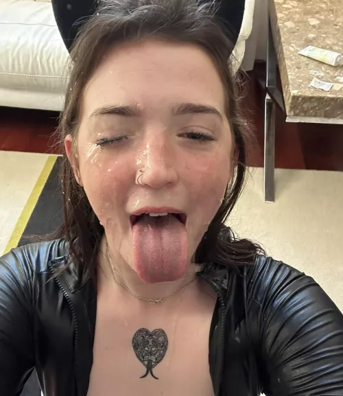 Cumshot selfies exist in order to remember the best times 