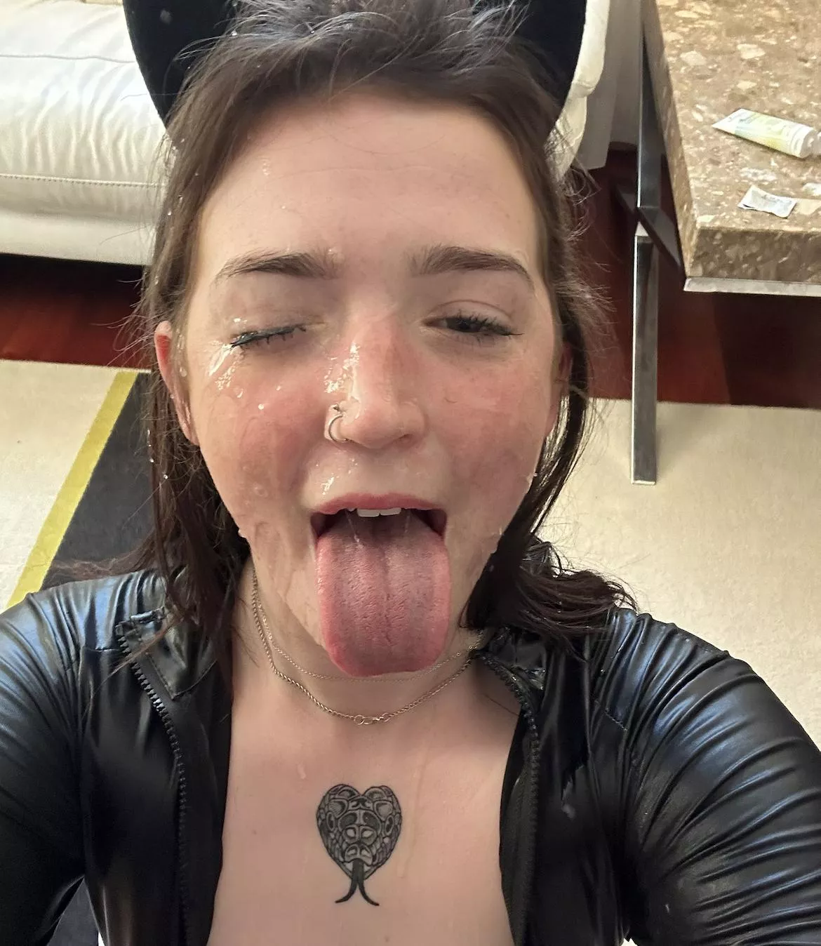 Cumshot selfies exist in order to remember the best times 