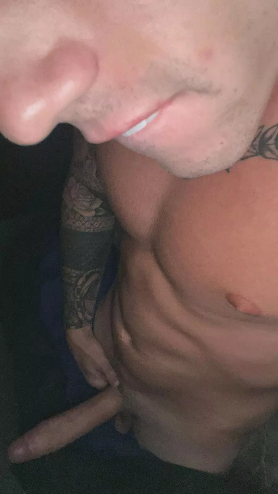 describe what you see in a few words