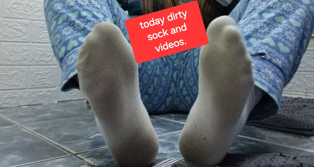 Dirty sock are white or grey jajjaja selling 