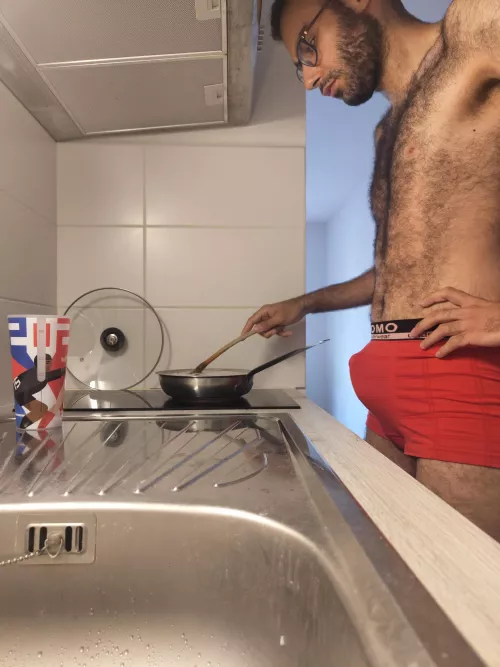 First time posting here, wanna join me for food?