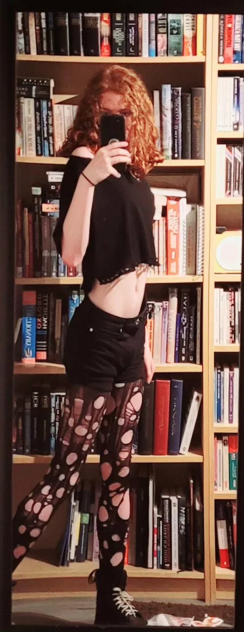 FUCK I WAS LATE FOR FEMBOY FRIDAY