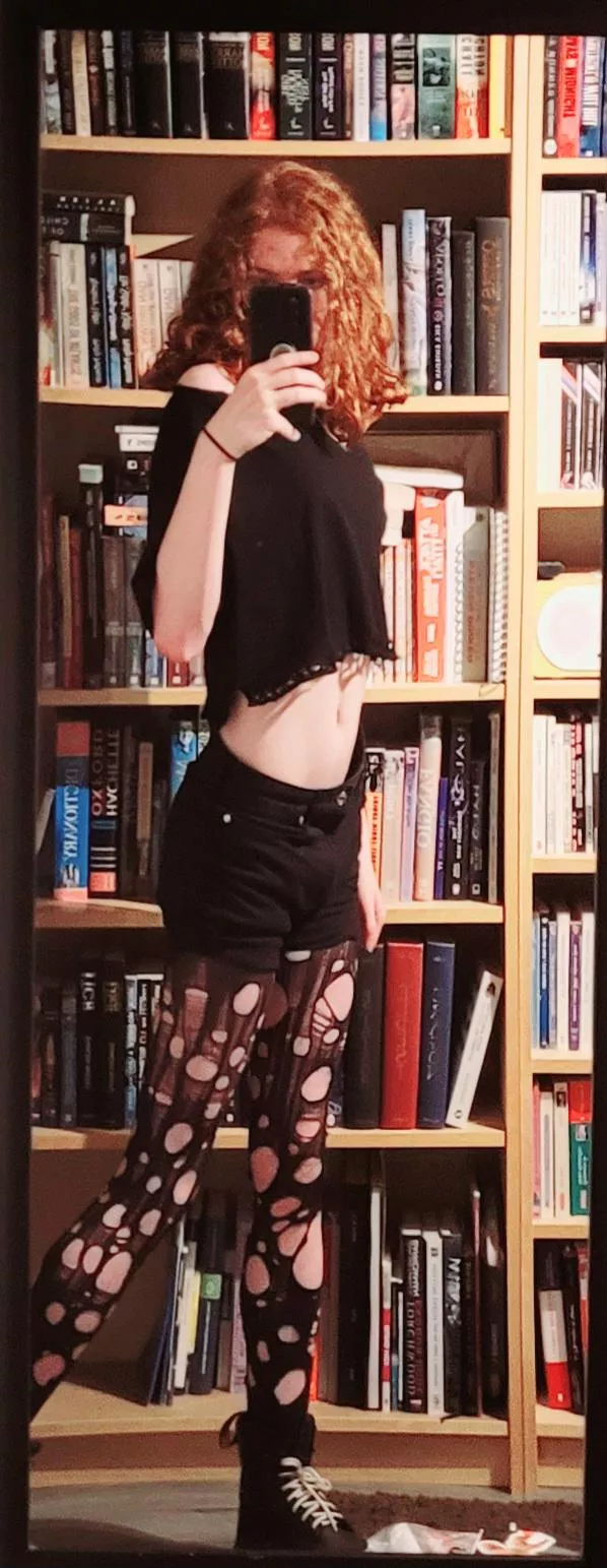 FUCK I WAS LATE FOR FEMBOY FRIDAY