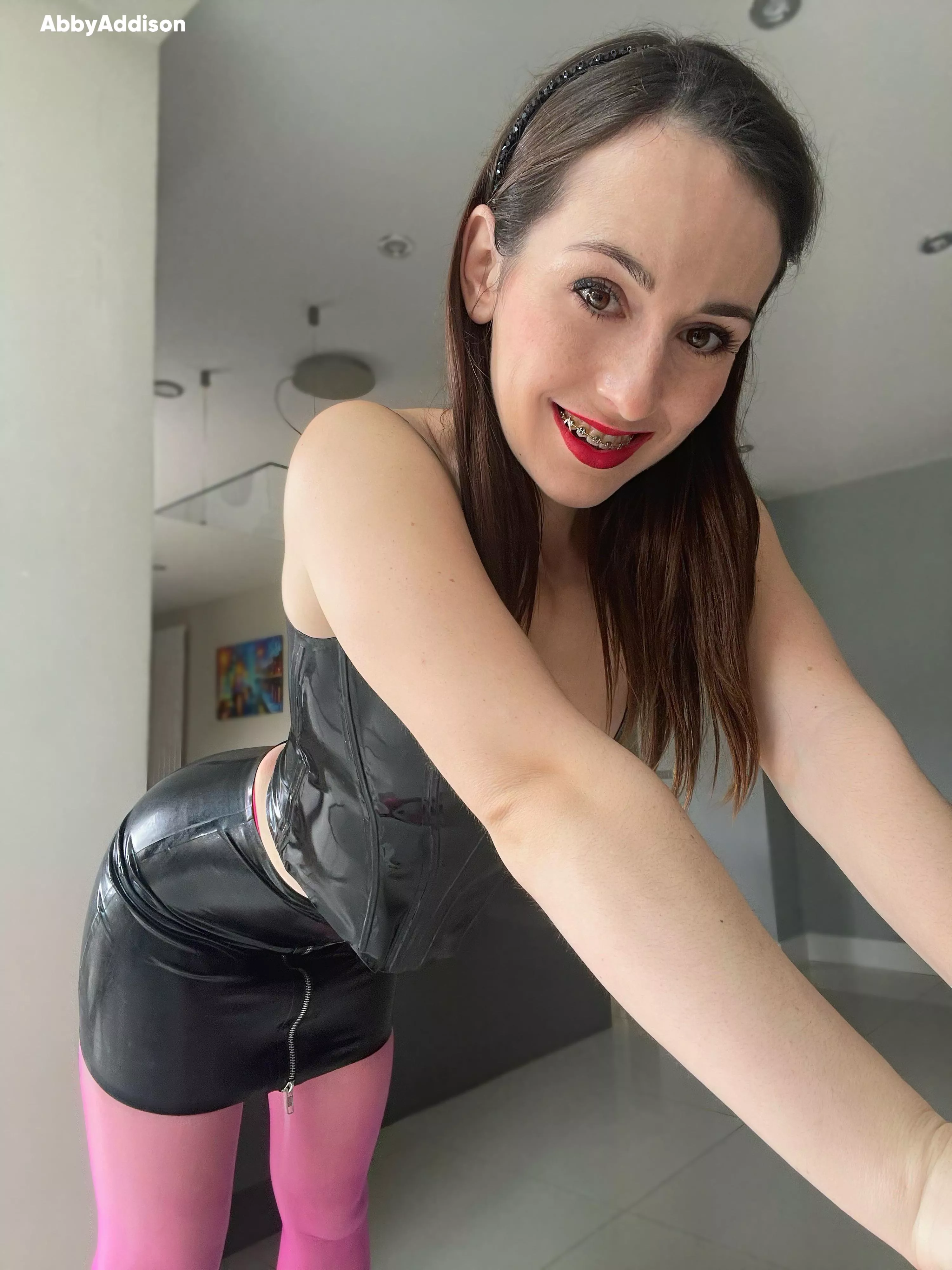 My favourite type of pictures to take are ones where I’m smiling to show you my braces. 