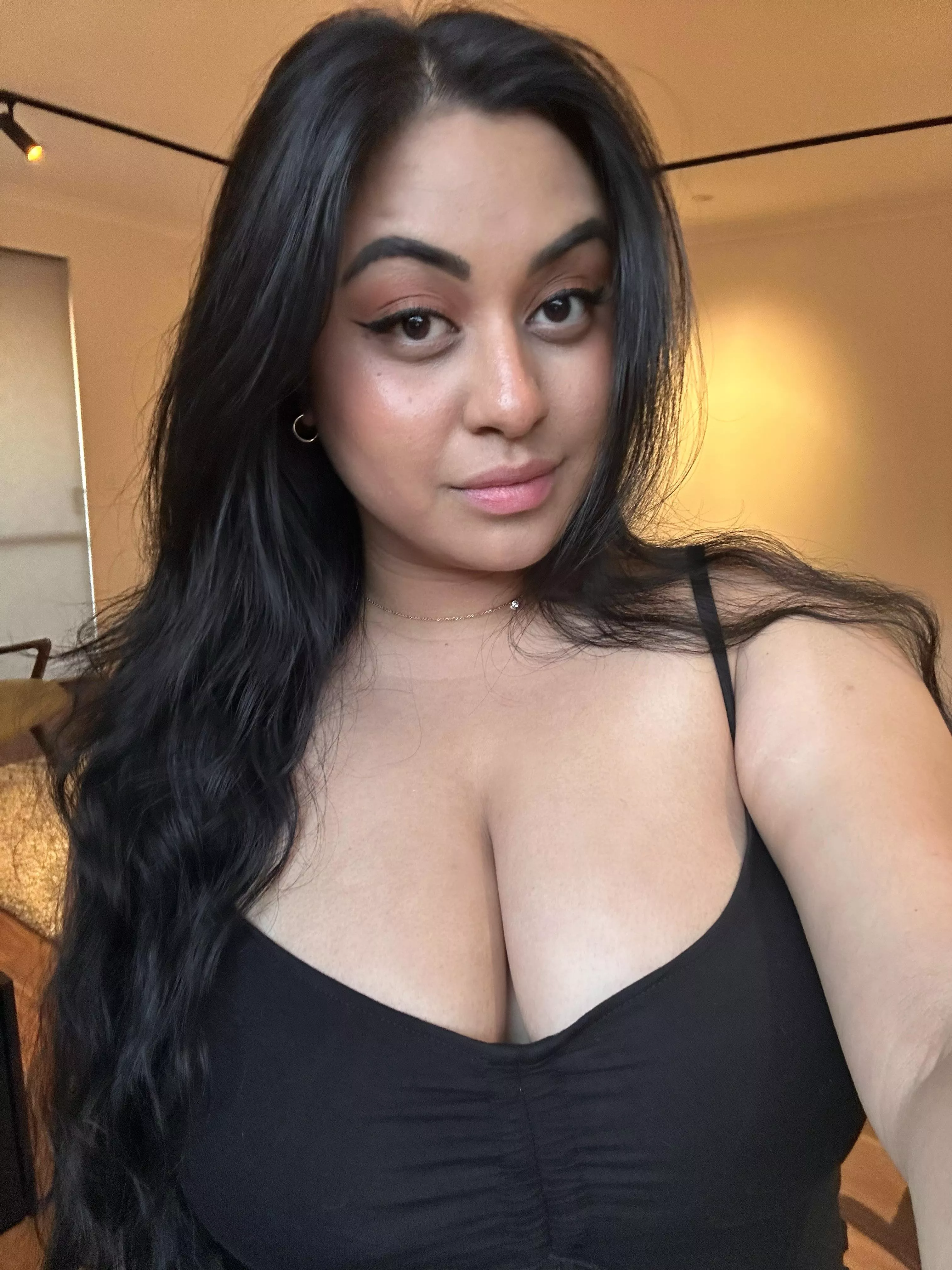 Sri Lankan x Chinese x Indonesian 