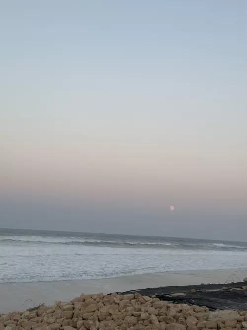 Sundown at the beach 