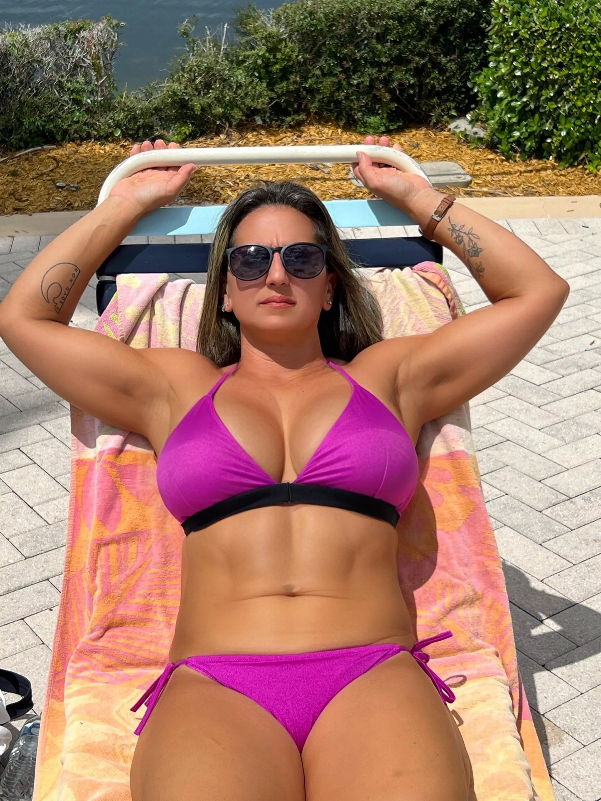 Sunshine vibes needs a cub to rub  on oil @sfloridasexytink56