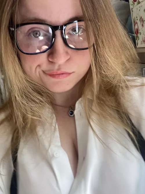 business bombshells office style