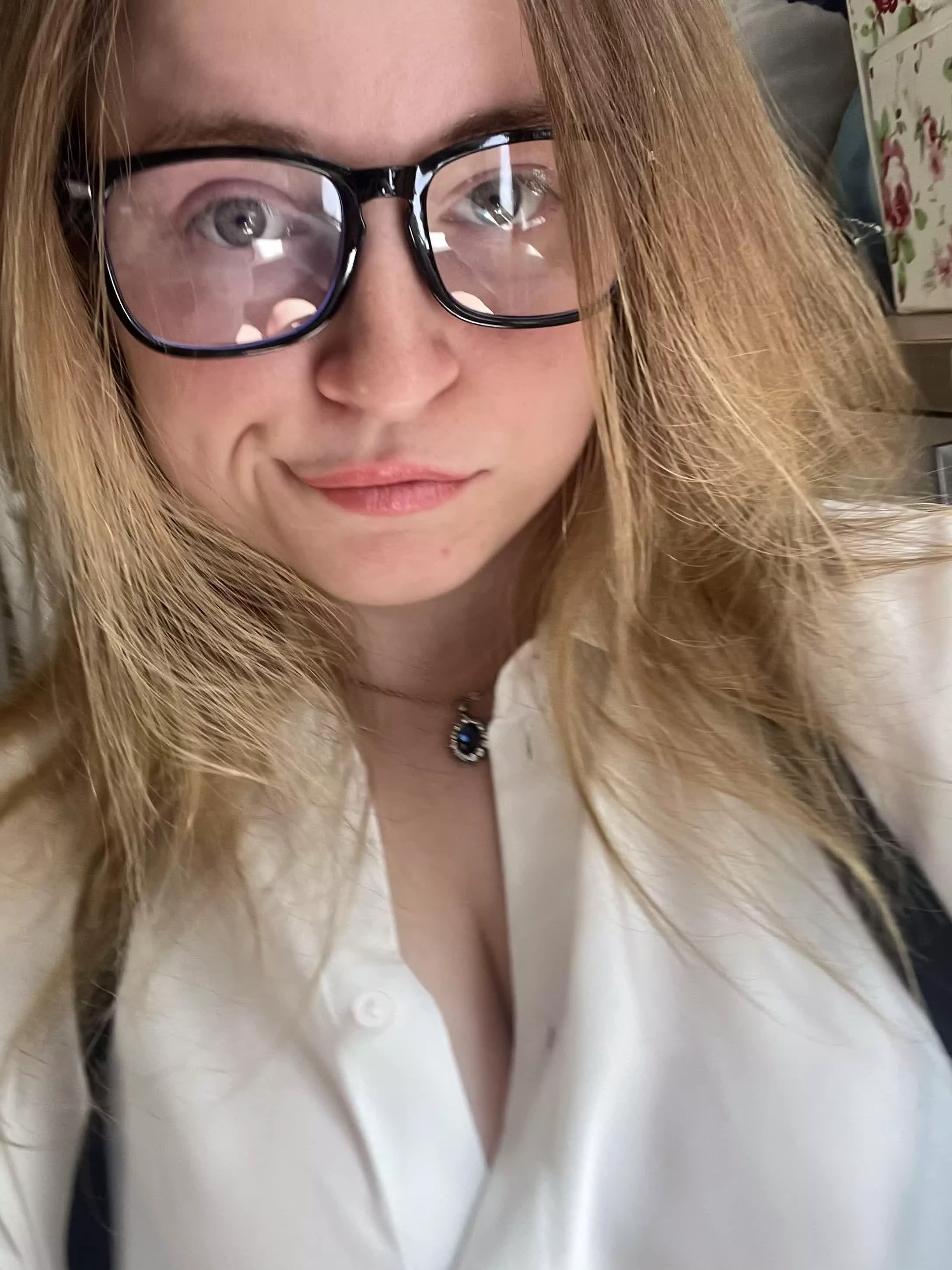 business bombshells office style