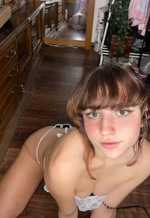 Im always alone and nobody wants to cuddle with me 